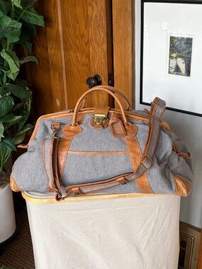 Vintage LL Bean Wool Tweed Glove Leather Carry On Travel Duffle Bag Brown w/ Key